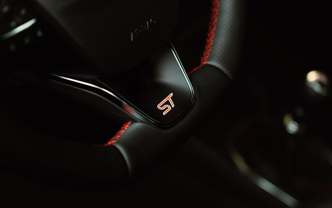 The Desk Chameleon: Lenovo’s Yoga AiO 27 Blurs the Lines Between PC and Monitor