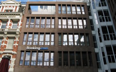 Travel Booking Apps: Trivago, Booking.com and More in 2026